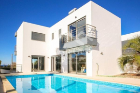 Villa Azinhança do Mar